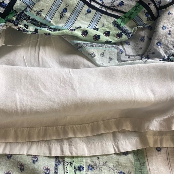 LOFT Patchwork Floral Mini Skirt Ruffle Blue Mint Green Tie Waist Size 8 Cotton - Picture 4 of 8